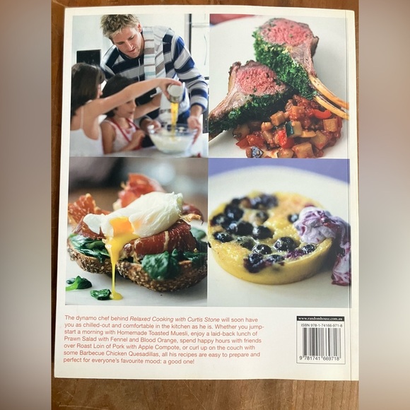 Curtis Stone : Relaxed Cooking Book - Picture 3 of 12